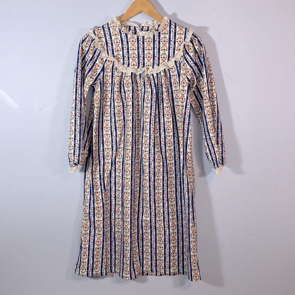 Lanz of Salzburg girls 10 Classic Blue Tyrolean Stripe Soft Nightgown Christmas - Picture 1 of 6